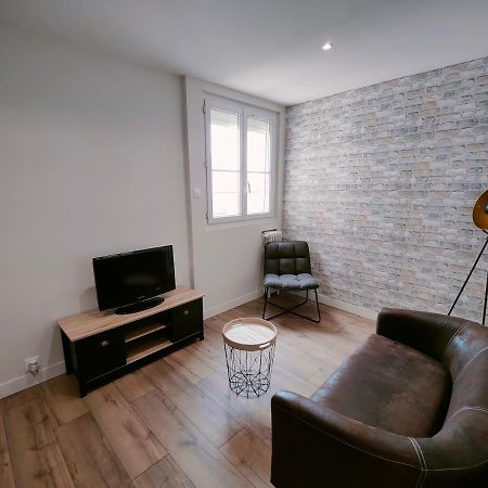 Appartement Business له غارن-كولومبس المظهر الخارجي الصورة